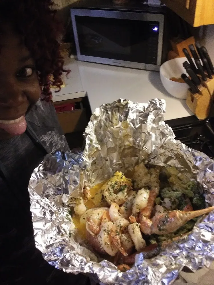 Crab Claw with Broccoli Shrimp Corn on Cob and Baby Potatoes